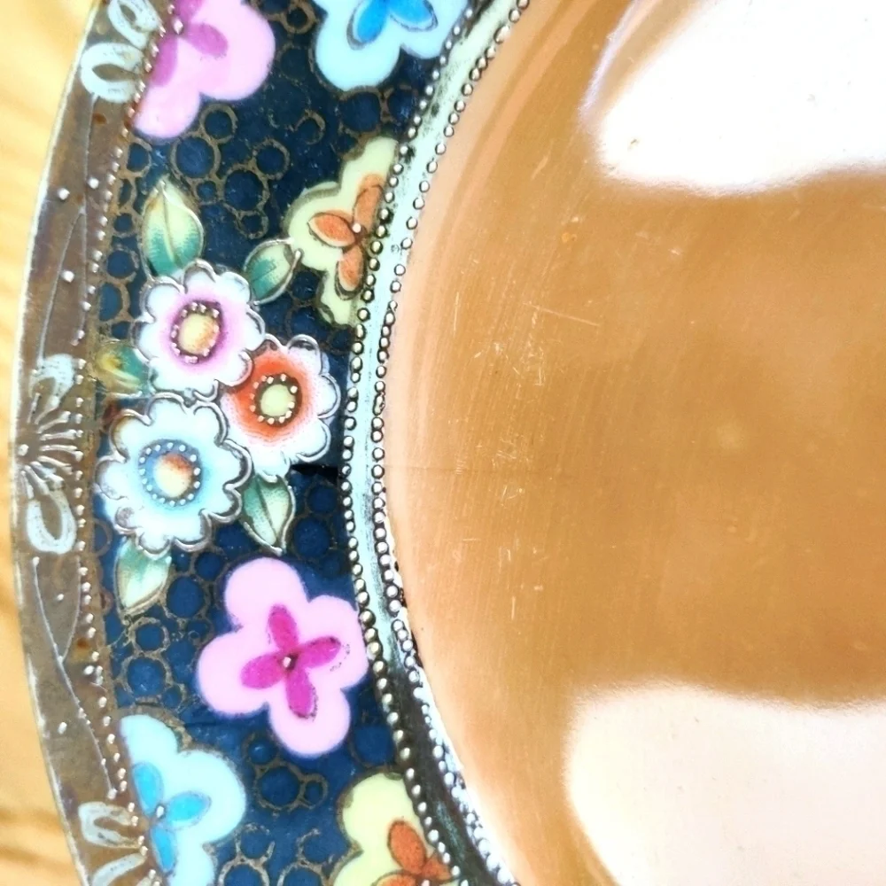 Vintage Takito Japan hand-painted  7.5 inches iridescent plate set lusterware